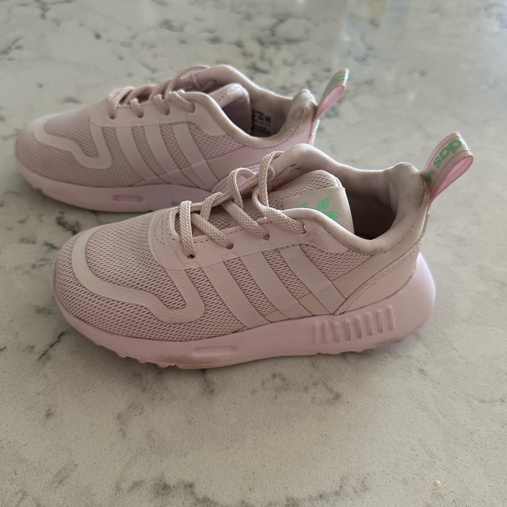 Adidas ortholite sneakers